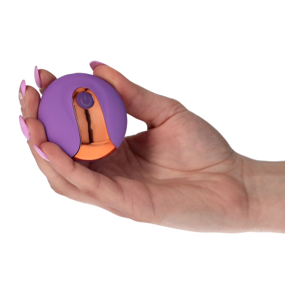 Chisa Purple Beats – Rechargeable Vibrating Egg with Remote Control - Image 4