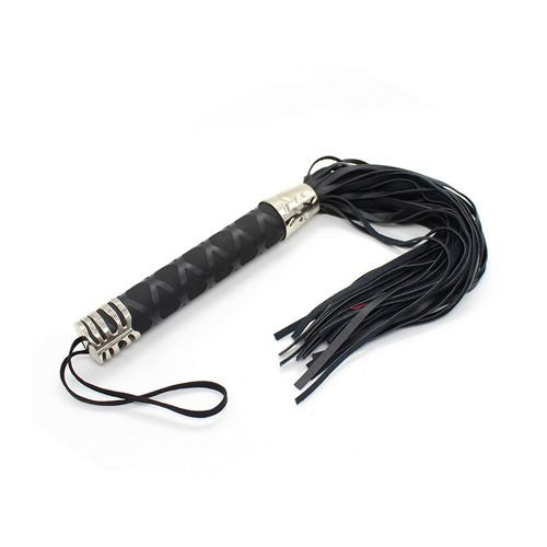 Hard Whip – Μαστίγιο Flogger από Συνθετικό Δέρμα (45 cm) - Image 3